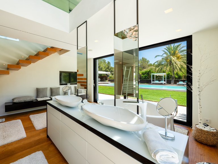 Villa for Sale in Santa Ponsa, Balearic Islands 13