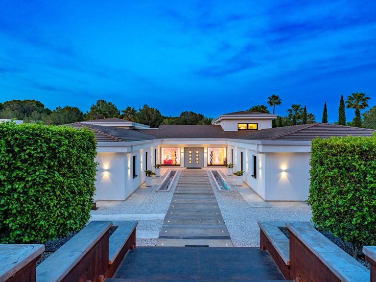 Villa for Sale in Santa Ponsa, Balearic Islands 27
