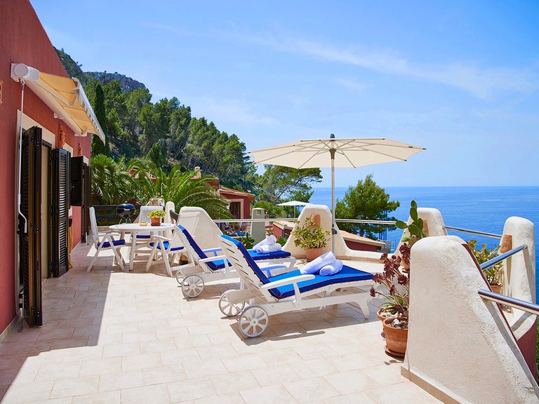 Apartment for Sale in Port D'andratx, Balearic Islands 1