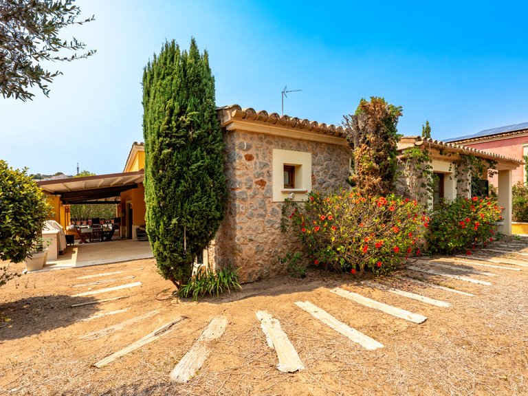 Villa for Sale in Santa Ponsa, Balearic Islands 19