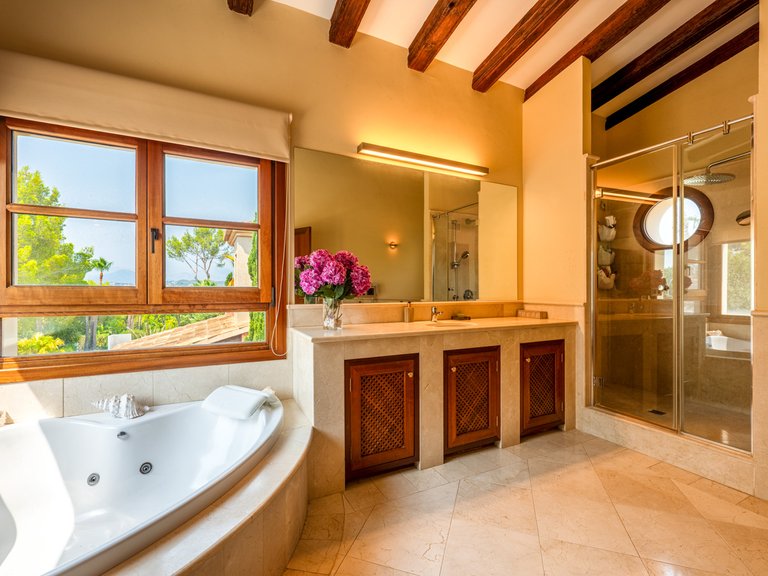 Villa for Sale in Santa Ponsa, Balearic Islands 13