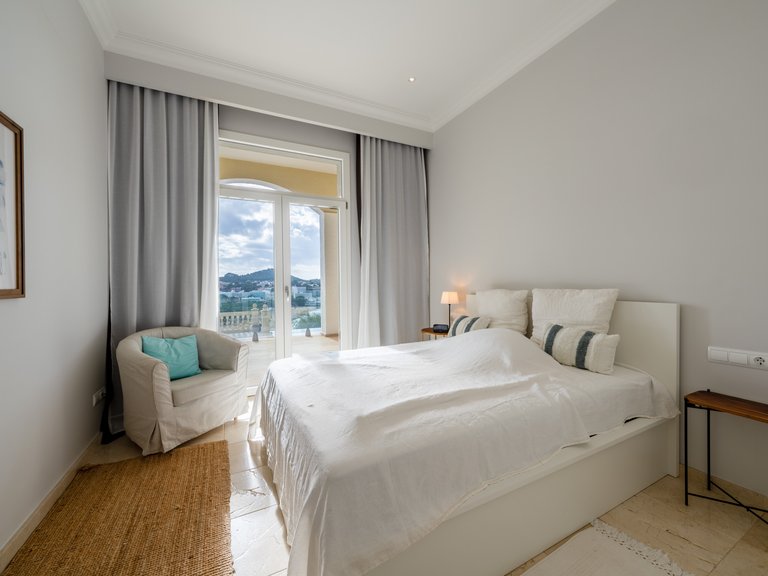 Villa for Sale in Santa Ponsa, Balearic Islands 13