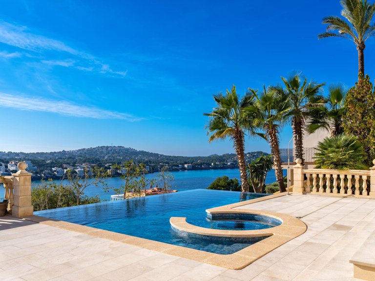 Villa for Sale in Santa Ponsa, Balearic Islands 2