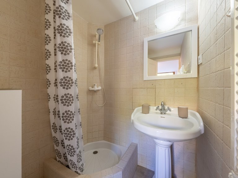 Villa for Sale in Santa Ponsa, Balearic Islands 19