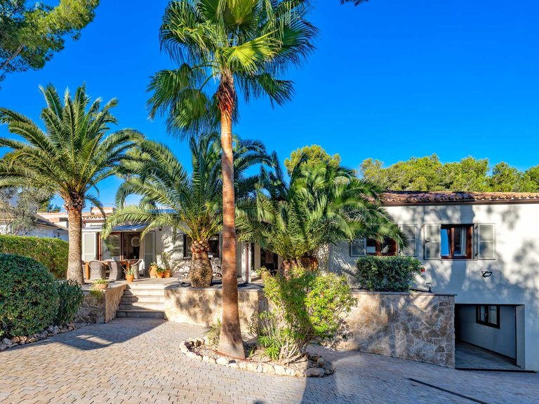 Villa for Sale in Santa Ponsa, Balearic Islands 20