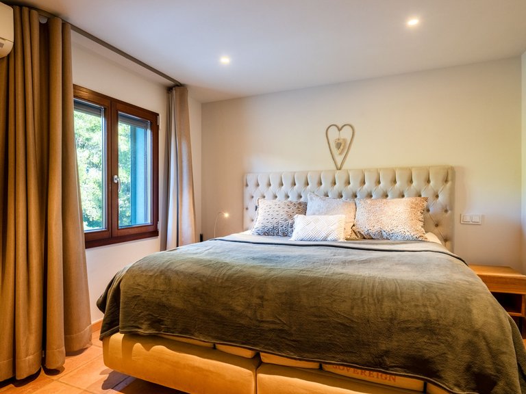 Villa for Sale in Santa Ponsa, Balearic Islands 12
