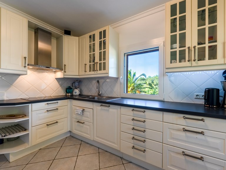 Villa for Sale in Santa Ponsa, Balearic Islands 7