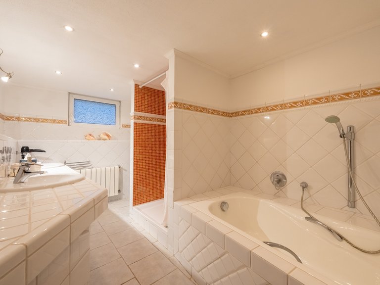 Villa for Sale in Santa Ponsa, Balearic Islands 21