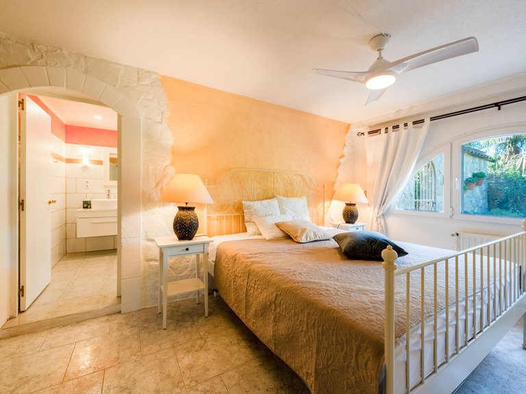 Villa for Sale in Santa Ponsa, Balearic Islands 20