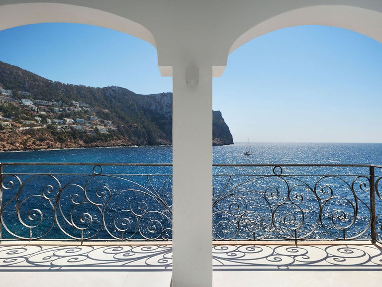 Apartment for Sale in Port D'andratx, Balearic Islands 4
