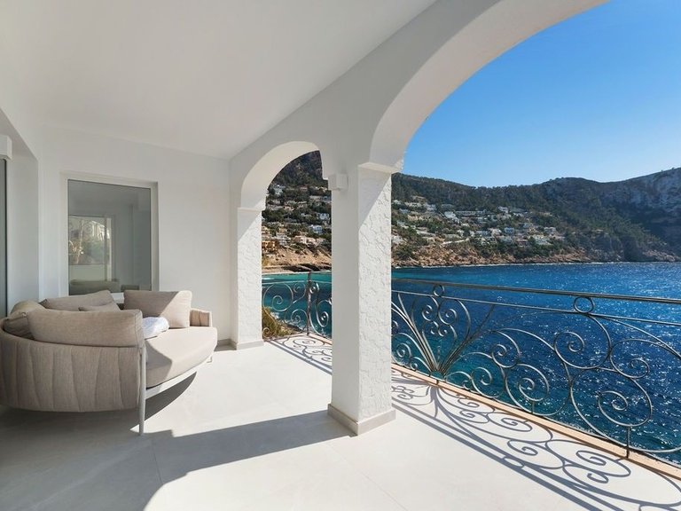 Apartment for Sale in Port D'andratx, Balearic Islands 1