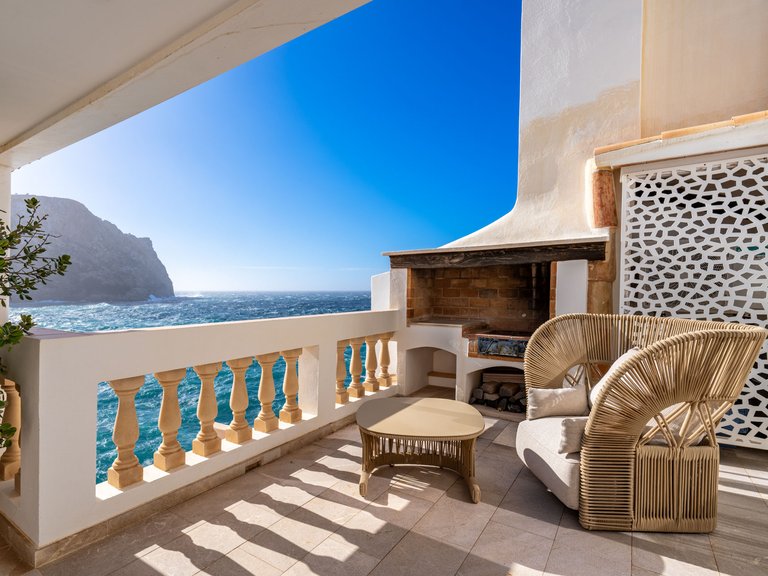 Apartment for Sale in Port D'andratx, Balearic Islands 2