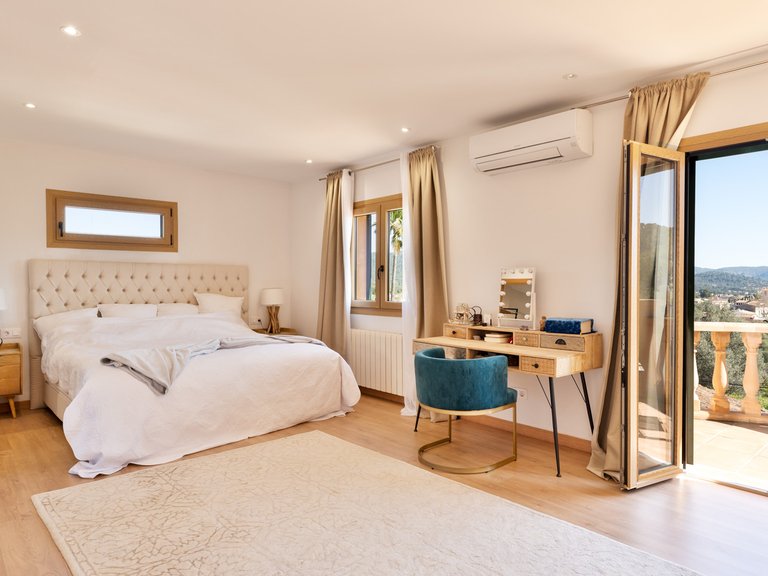 Villa for Sale in Es Capdellà, Balearic Islands 7