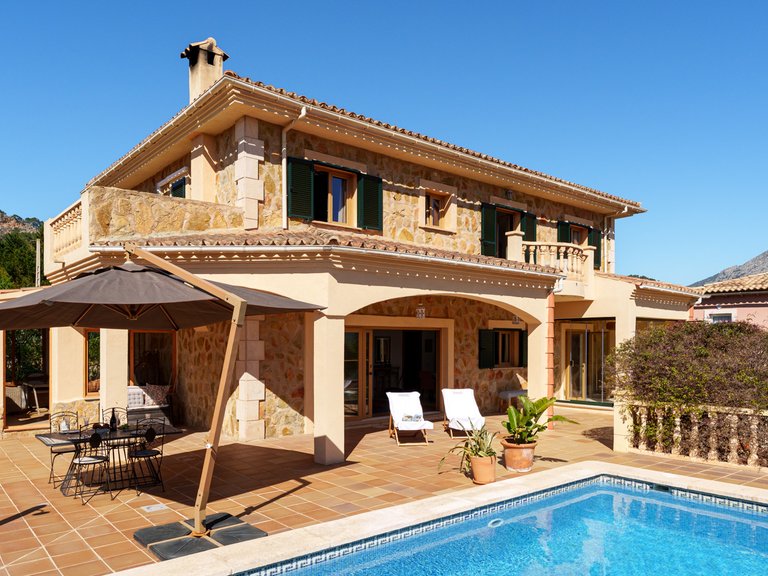 Villa for Sale in Es Capdellà, Balearic Islands 1