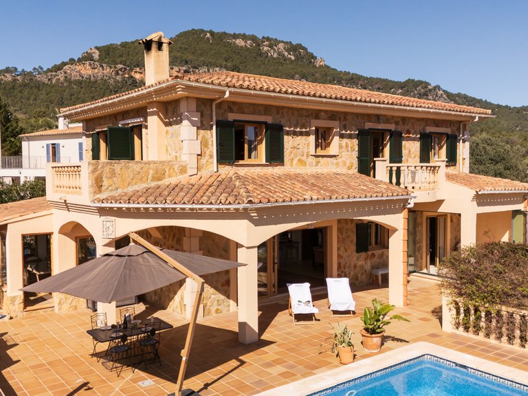 Villa for Sale in Es Capdellà, Balearic Islands 13