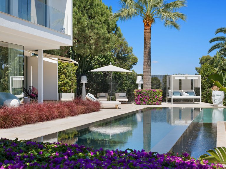 Villa for Sale in Sol De Mallorca, Balearic Islands 3