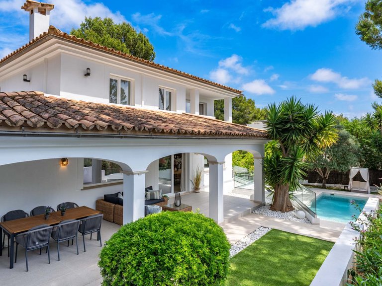 Villa for Sale in Santa Ponsa, Balearic Islands 4