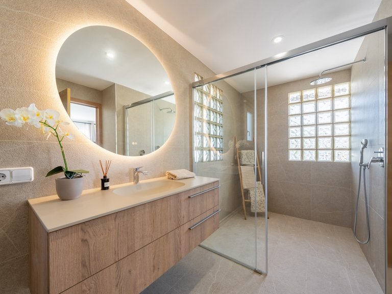 Villa for Sale in Santa Ponsa, Balearic Islands 14