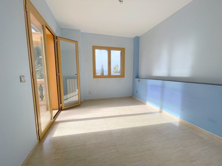 Villa for Sales in Santa Ponsa, Balearic Islands 26