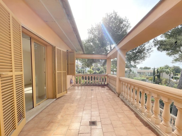 Villa for Sales in Santa Ponsa, Balearic Islands 28