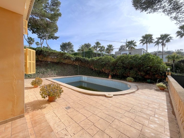 Villa for Sales in Santa Ponsa, Balearic Islands 72