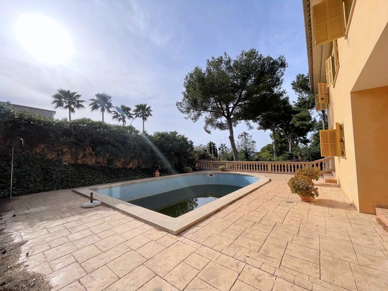 Villa for Sales in Santa Ponsa, Balearic Islands 76