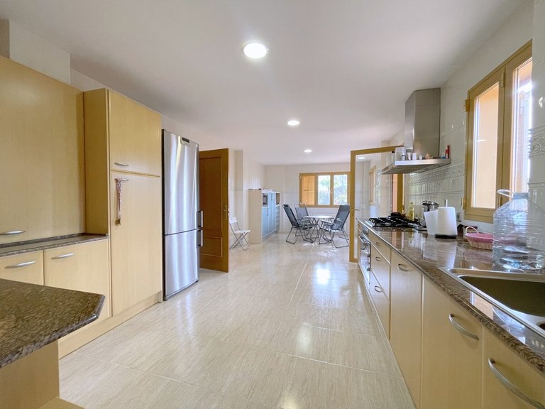 Villa for Sales in Santa Ponsa, Balearic Islands 68