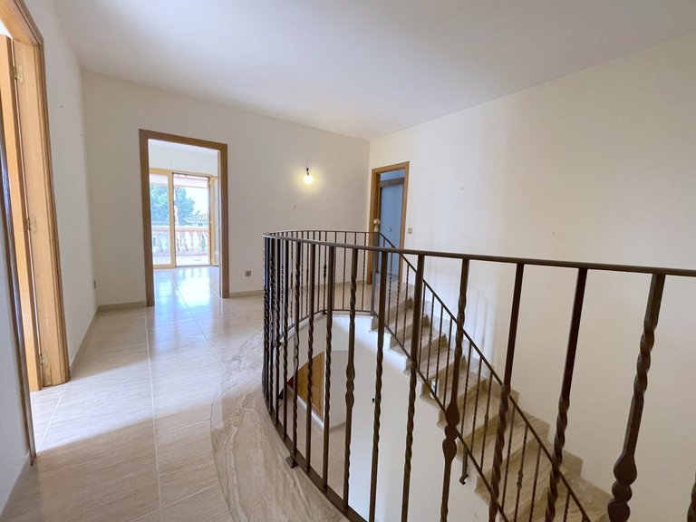 Villa for Sales in Santa Ponsa, Balearic Islands 44