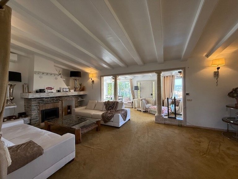Villa for Sales in Santa Ponsa, Balearic Islands 8