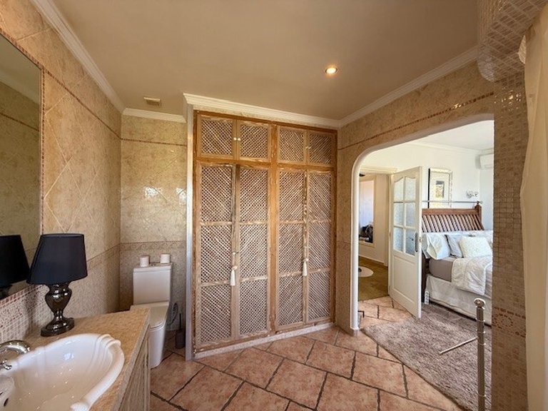 Villa for Sales in Santa Ponsa, Balearic Islands 25