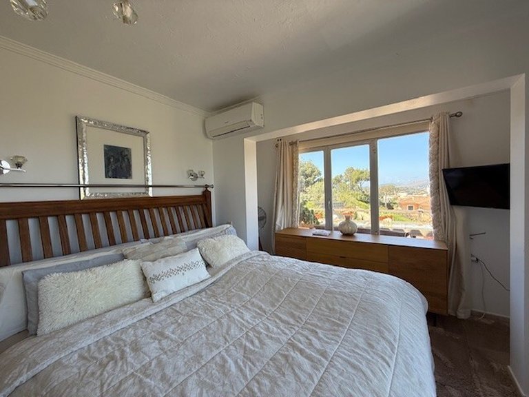 Villa for Sales in Santa Ponsa, Balearic Islands 16