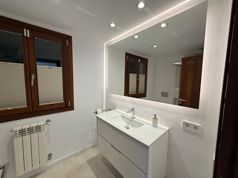 Villa for Sales in Santa Ponsa, Balearic Islands 8