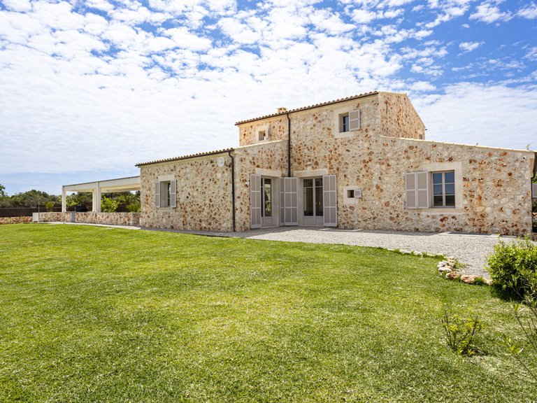 Country House for Sales in Ses Salines, Balearic Islands 10