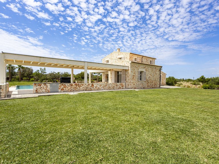 Country House for Sales in Ses Salines, Balearic Islands 9