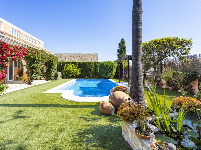 Villa for Sales in El Toro, Balearic Islands 1