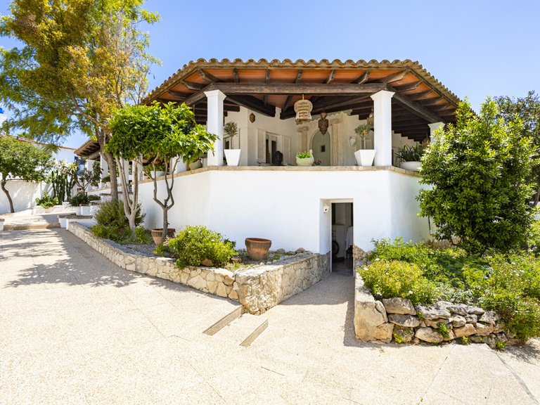 Villa for Sales in Torrenova, Balearic Islands 1