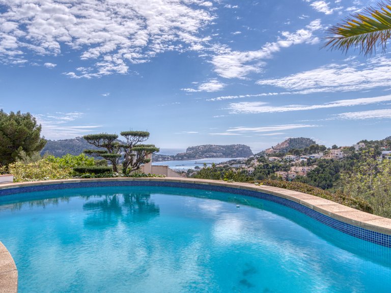 Villa for Sales in Port D'andratx, Balearic Islands 36