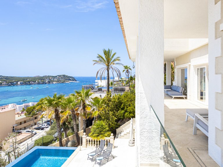 Villa for Sales in Santa Ponsa, Balearic Islands 11