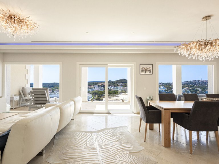 Villa for Sales in Santa Ponsa, Balearic Islands 6