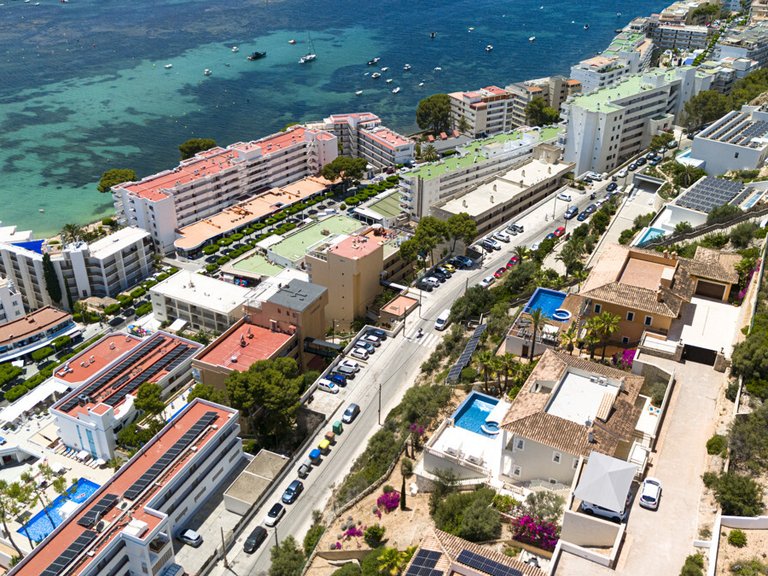 Villa for Sales in Santa Ponsa, Balearic Islands 46