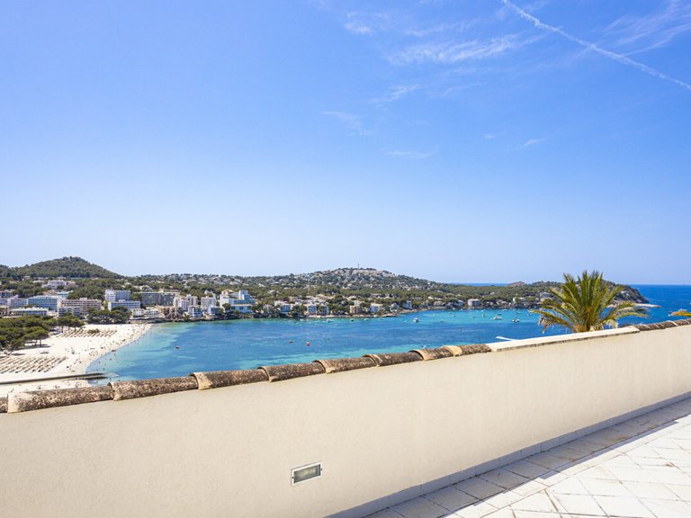 Villa for Sales in Santa Ponsa, Balearic Islands 25