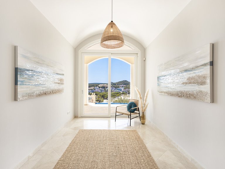 Villa for Sales in Santa Ponsa, Balearic Islands 17