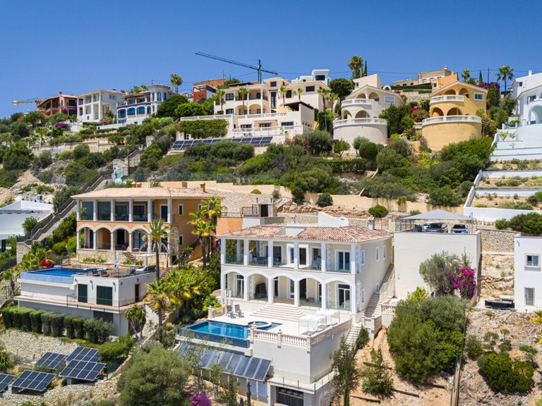 Villa for Sales in Santa Ponsa, Balearic Islands 43