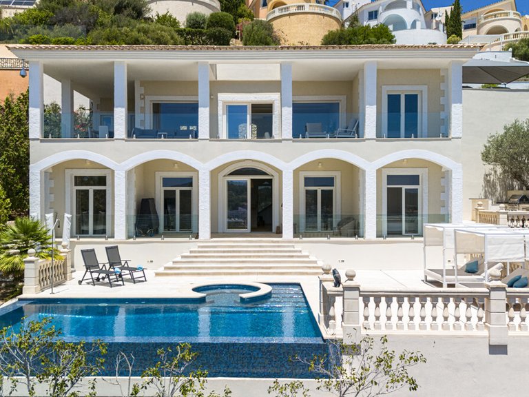 Villa for Sales in Santa Ponsa, Balearic Islands 38