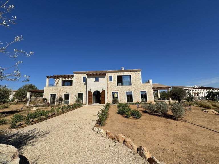 Country House for Long Term Rentals in Santanyi, Balearic Islands 6