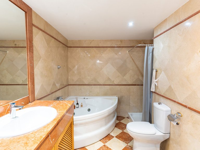Apartment for Sales in Palmanova, Balearic Islands 15