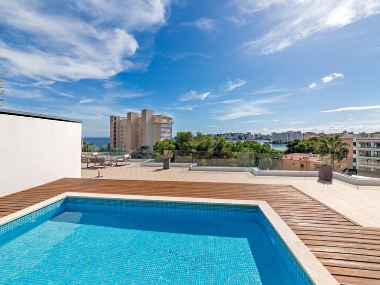 Apartment for Sales in Palmanova, Balearic Islands 2