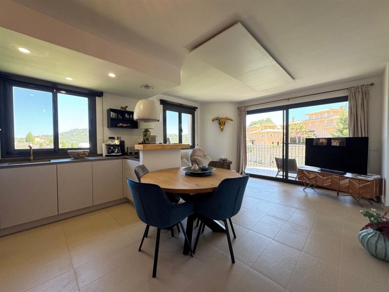 Apartment for Sales in Camp De Mar, Balearic Islands 5