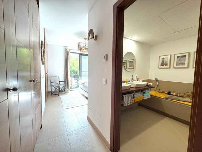 Apartment for Sales in Camp De Mar, Balearic Islands 8