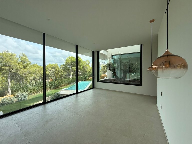 Villa for Sales in Santa Ponsa, Balearic Islands 15